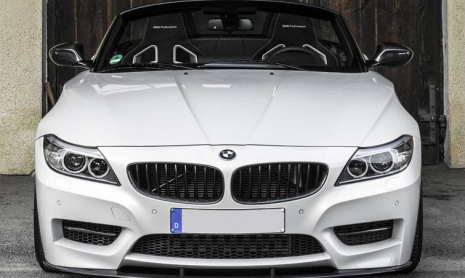 Кристально белый BMW Z4 от тюнинг-ателье MB Individual Cars